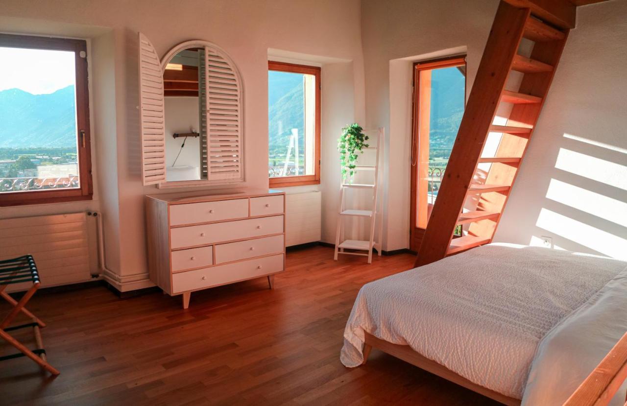 Wisteria House - Holiday Apartment Cadenazzo 외부 사진