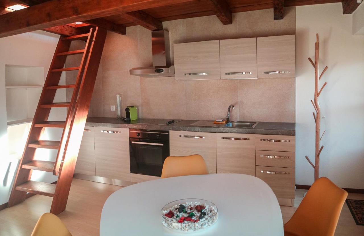 Wisteria House - Holiday Apartment Cadenazzo 외부 사진